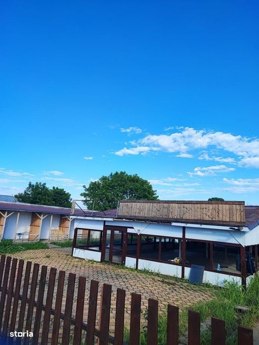 Vand teren comercial la E85 – Fostul Complex Roata Vietii.