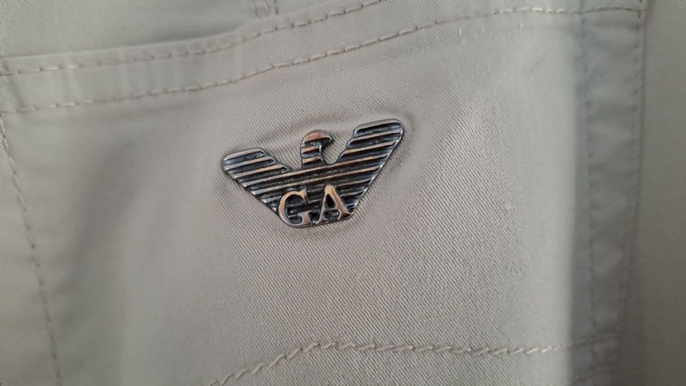 Pantaloni Armani pentru damă