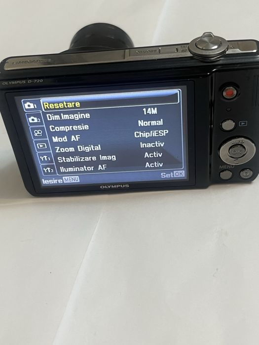 Olympus D-720 14 Mpx 10x zoom optic , metalic, foarte bun