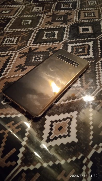 Продам самсунг галакси с10