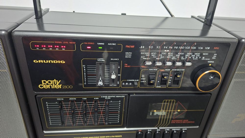 Radio casetofon Grundig