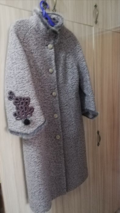 Продаю пальто...