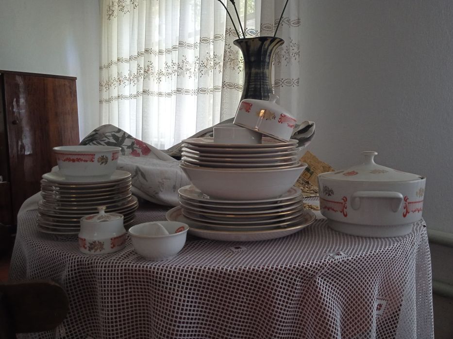 Столовая посуда.