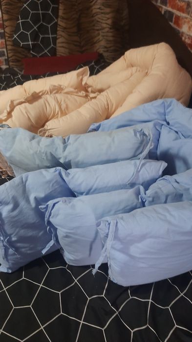 2 бр обиколки за детска кошара супер запацени продават се двете заедно