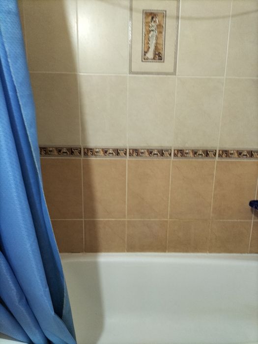 Продам 3-х  комнатную квартиру .