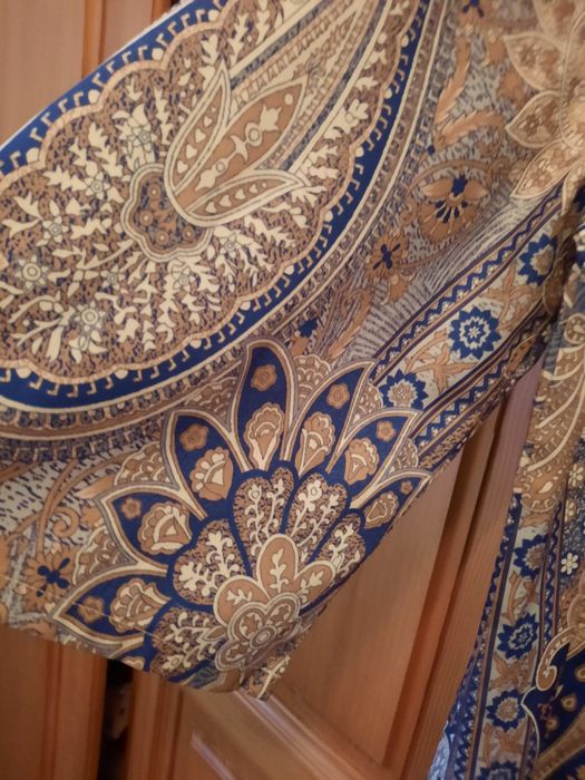 Frumoasa bluza albastra mărimea 48-50