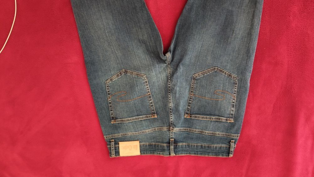 Vânzare Blugi Lee Cooper