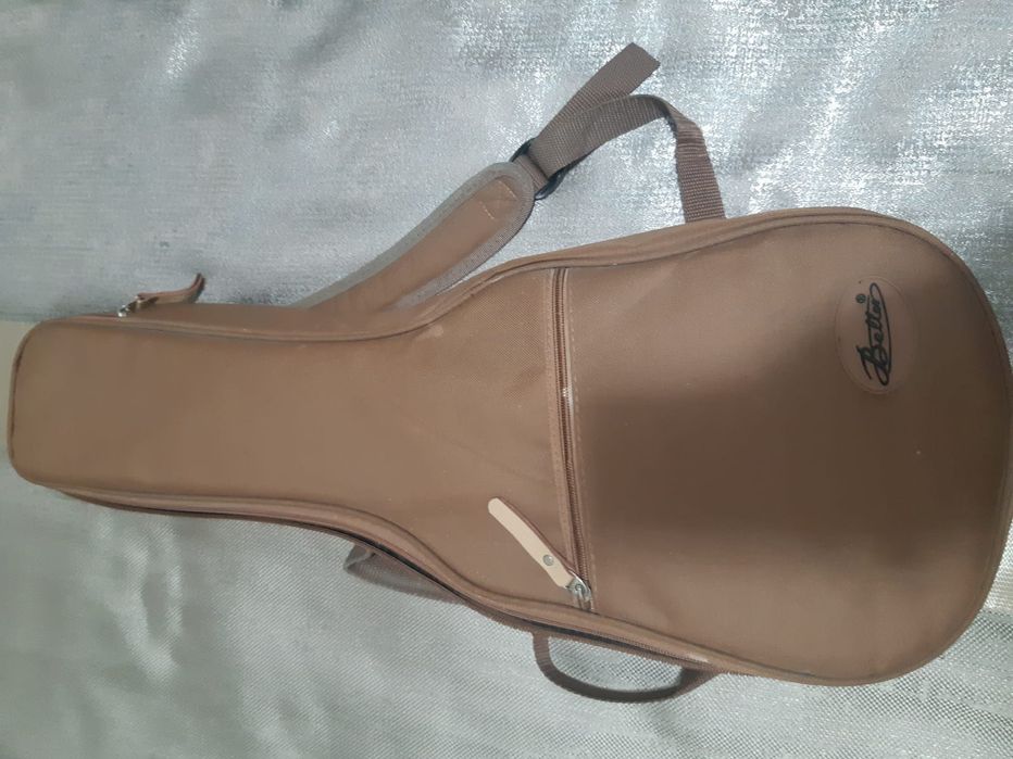 Продается Укулеле