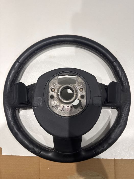 Audi A3-A4-A5-A6 S-LINE кожен волан Ауди А3-4-5-6