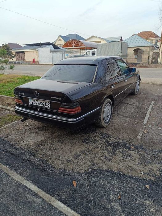 Mersedes Bens 124