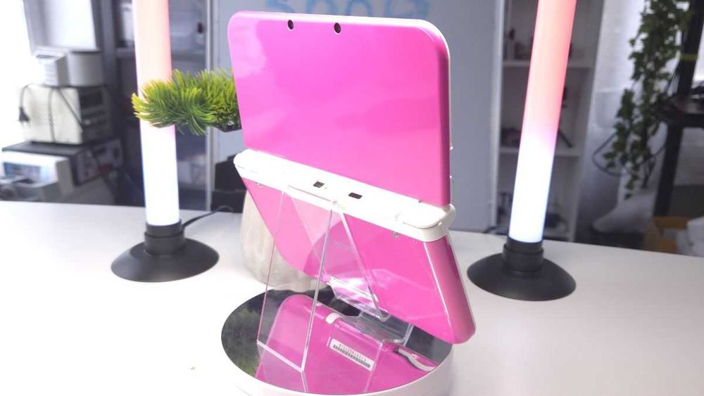 New Nintendo 3DS XL Magenta Japan-Premium – Modată, 64GB + jocuri