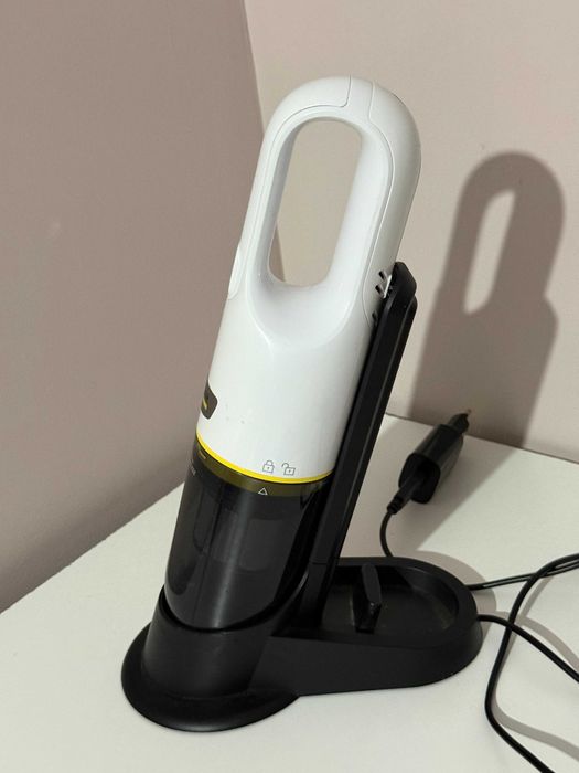 Kasrcher Aspirator de mana CVH 3 Plus