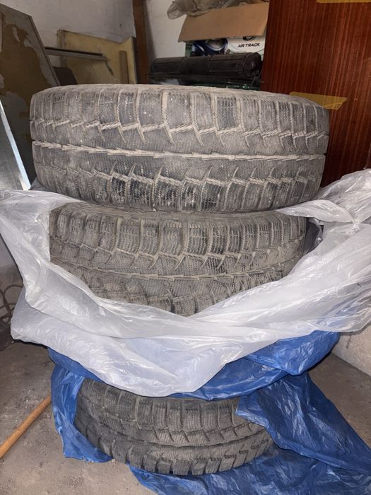 Продам зимние шины 196/65 р15