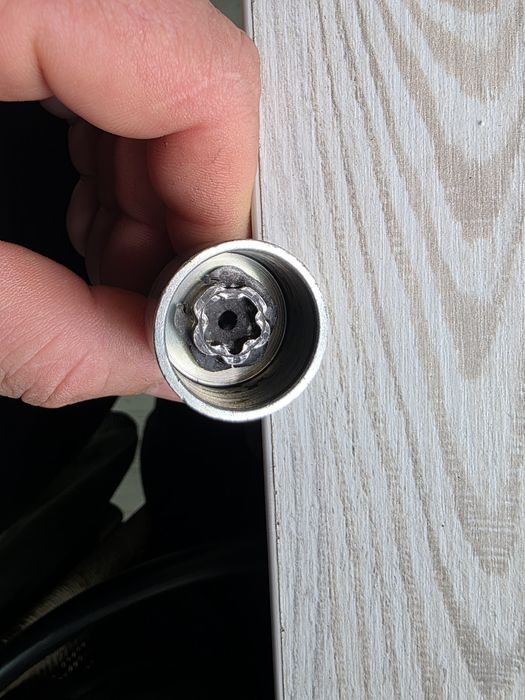 Prezoane cu cheie antifurt bmw si volkswagen skoda audi seat