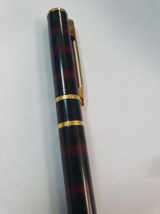 Pix Waterman francez negru roșu cu elemente aurite