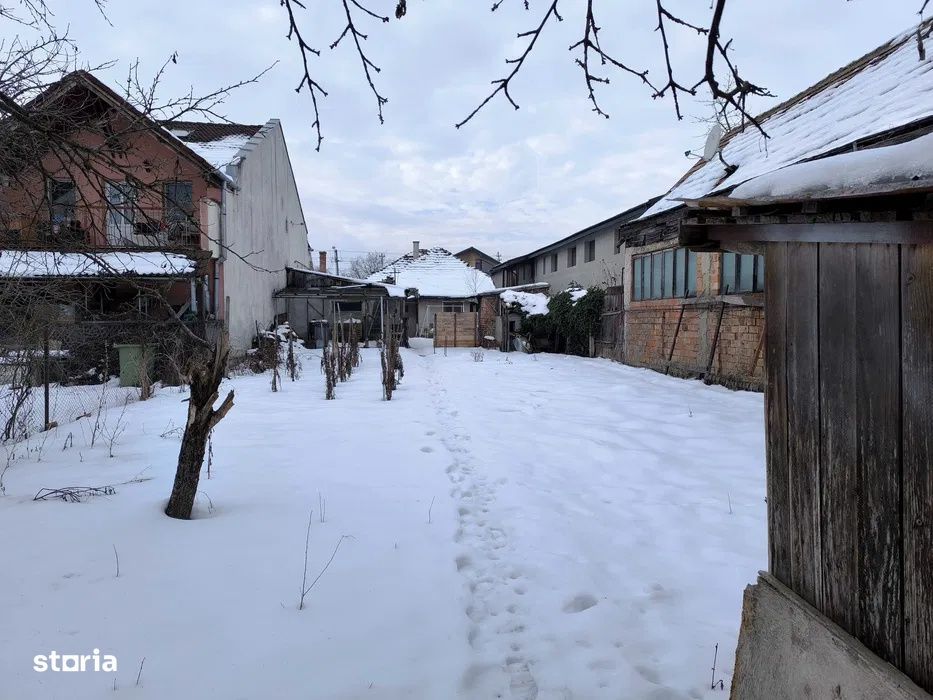 Casa cu suprafata de 110 mp, teren de 770 mp in Iris