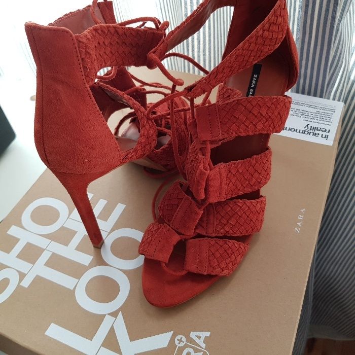 Сандали Zara