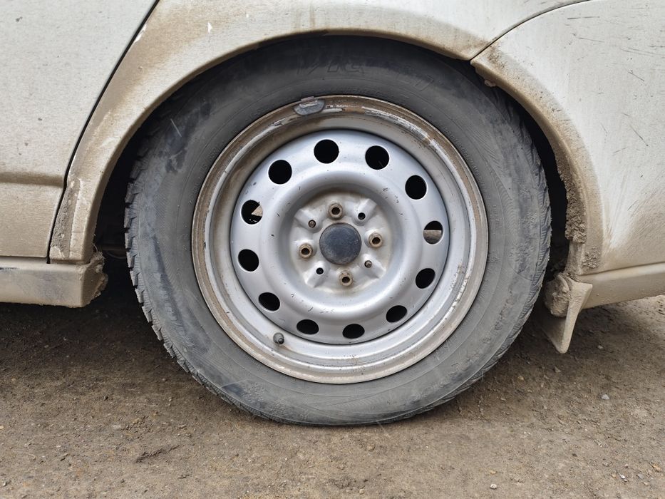 Комплект шин с дисками