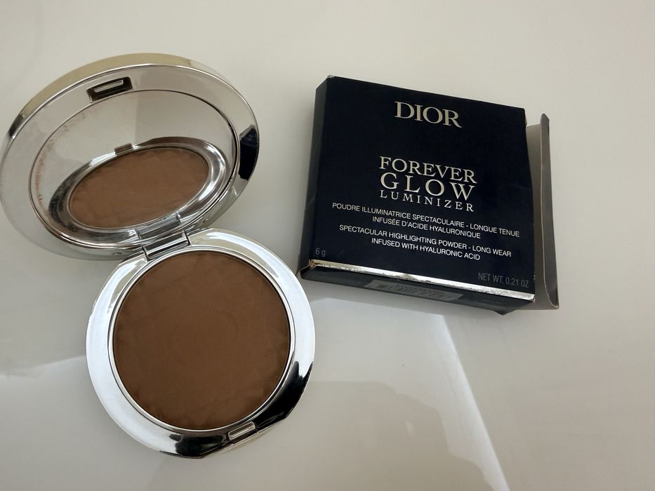 Dior хайлайтър Forever glow