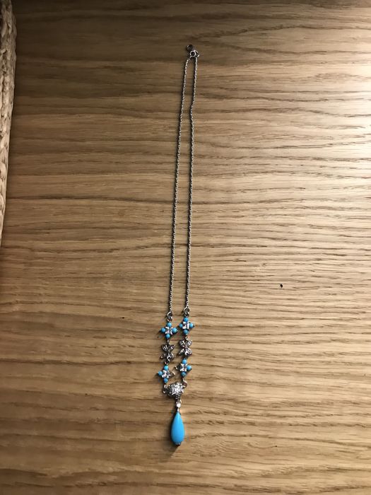 Сребърно колие