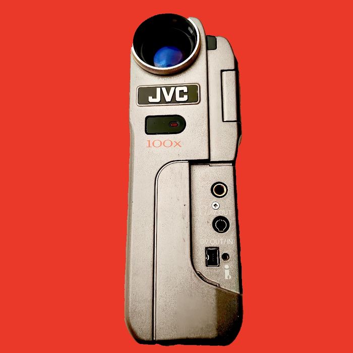 RARITATE-camera video JVC GR-DV M5 +docking+telecomanda IMPECABILA