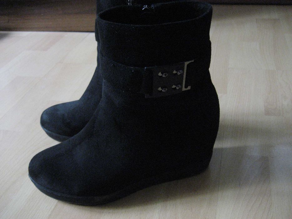 Обувки елегантни - евтини , много запазени