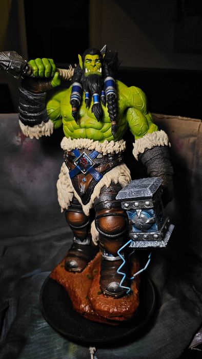 Statueta pictata manual Thrall World of Wacraft. Figurina, Miniatiura