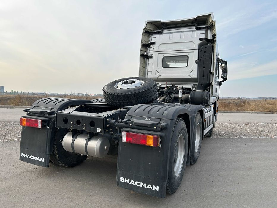 Новый тягач Shacman (Shaanxi) X5000