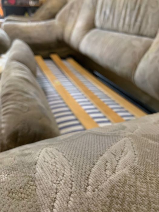 Диван с креслами