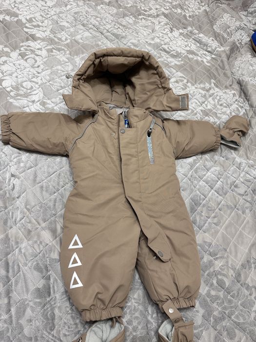 Продам зимние комбинезоны