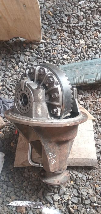 Редуктор  моста.