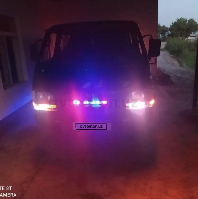 Toyota haise 2 kruk yurgani