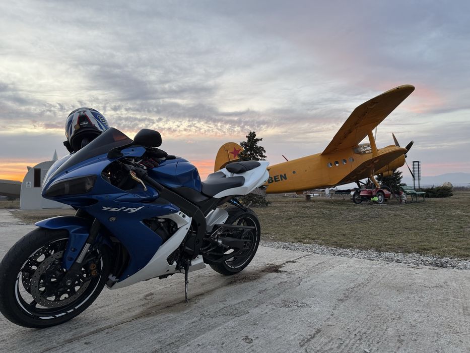 Yamaha R1 - 5300€