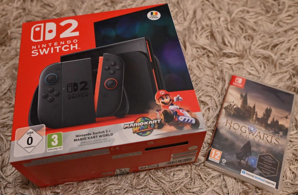 Consola Nintendo Switch 2+Joc Mario Kart World+joc Hogwarts Legacy