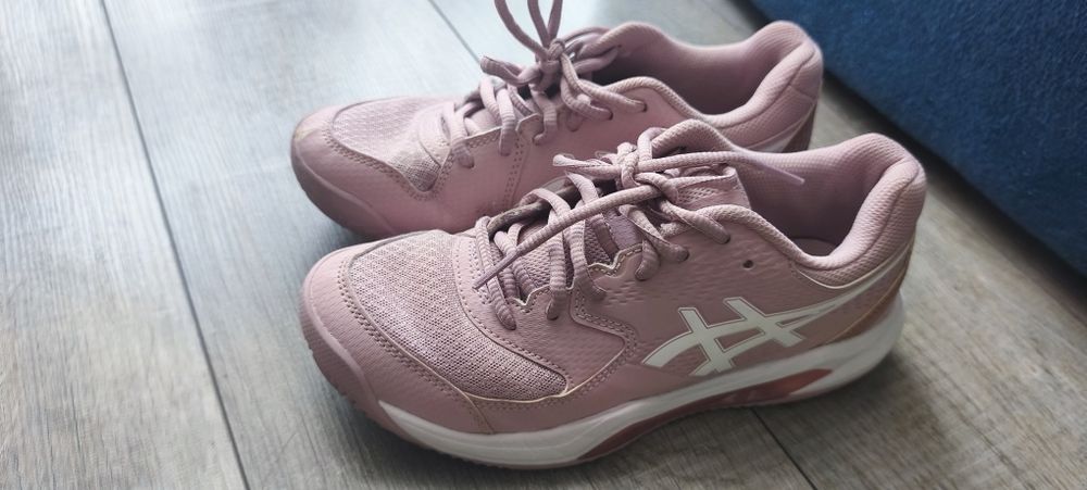 Маратонки за тенис или бадминтон за момиче 36 Asics