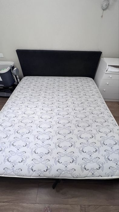 Продам Матрас бу 180/200