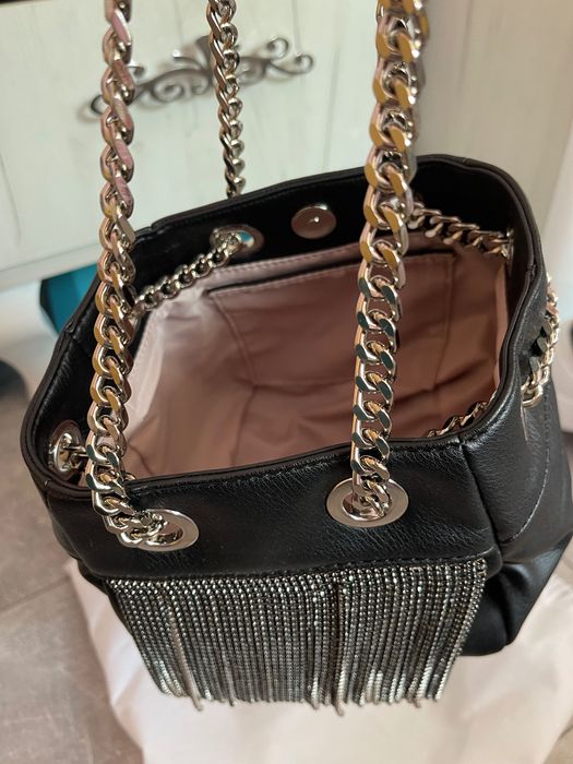 Разпродажба на маркови дамски чанти Guess, Love Moschino, Liu Jo, Karl Lagerfeld
