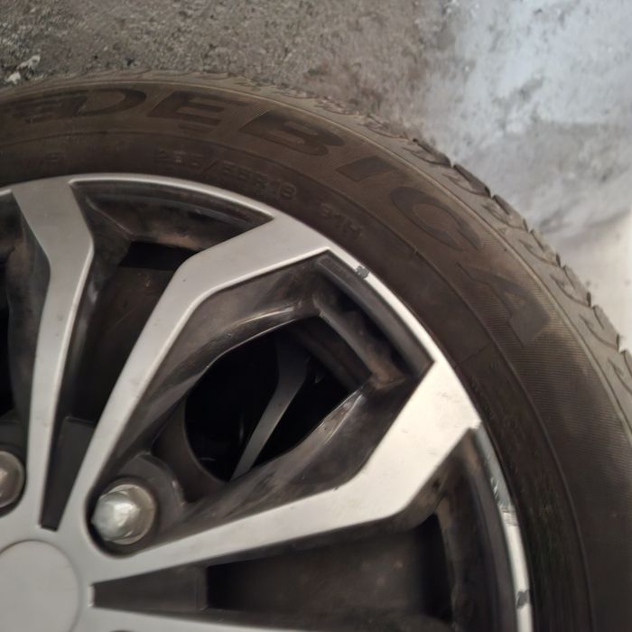 Vând jante cu anvelope iarna ford  r16