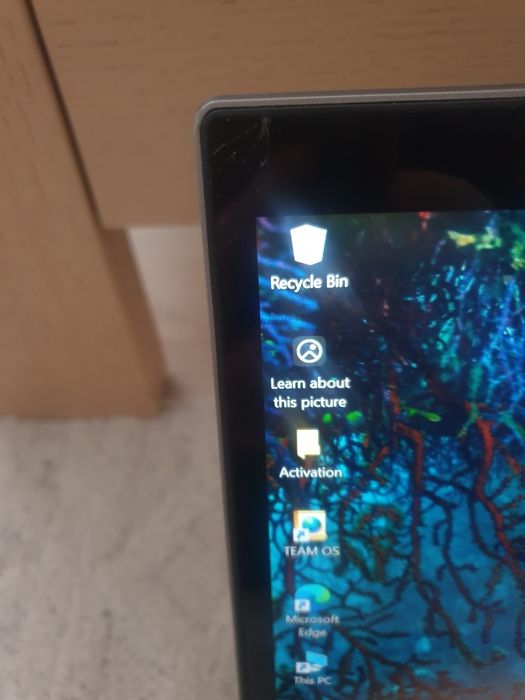 Laptop lenovo yoga 520,i5 a8a gen,8gb ram,ssd 180gb