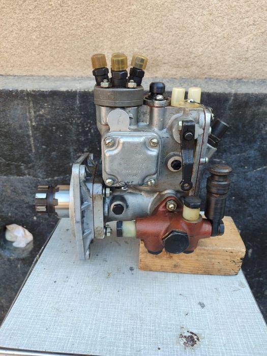 Топливный насос Т-40 новый