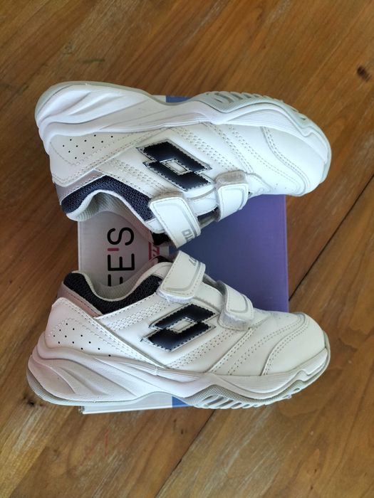 Adidași Lotto mărimea 30 int. 18,5 cm