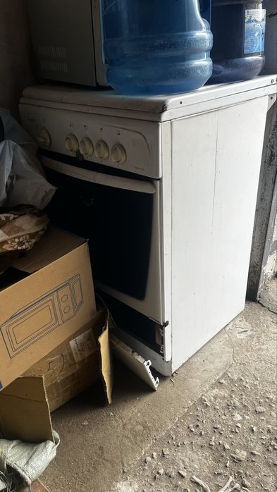 газовая плита с духовкой