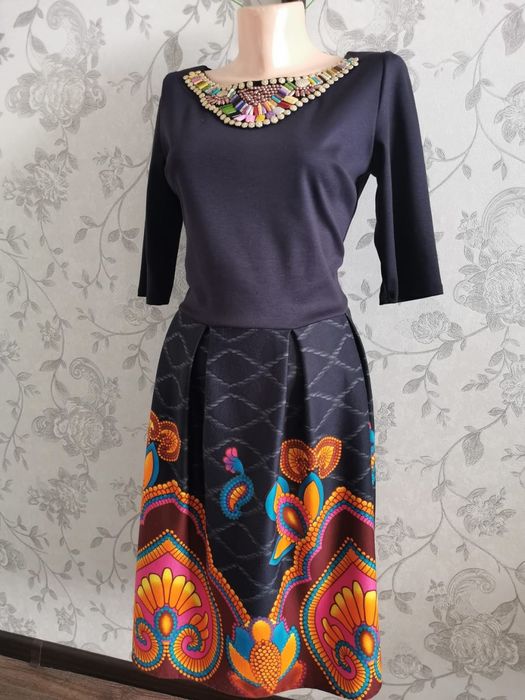 Продам женское платье