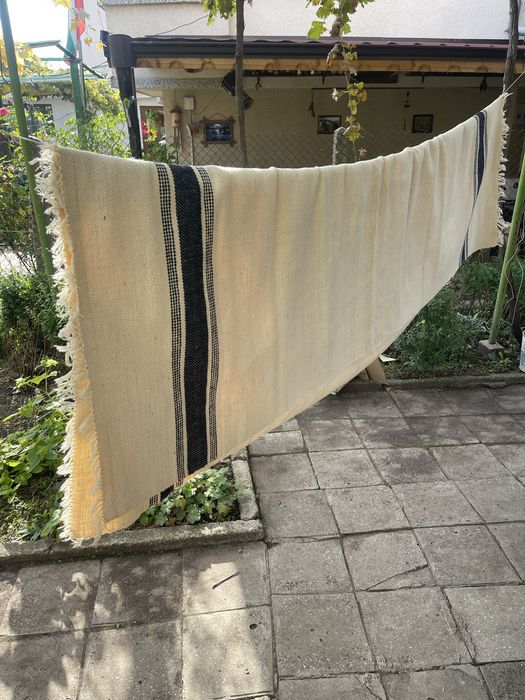 Губери , китеници , родопски одеала и тъкани пътеки