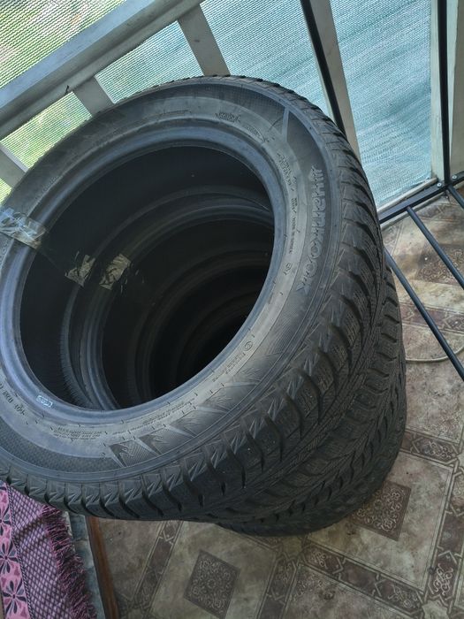 В хорошем состояние Шины hankook