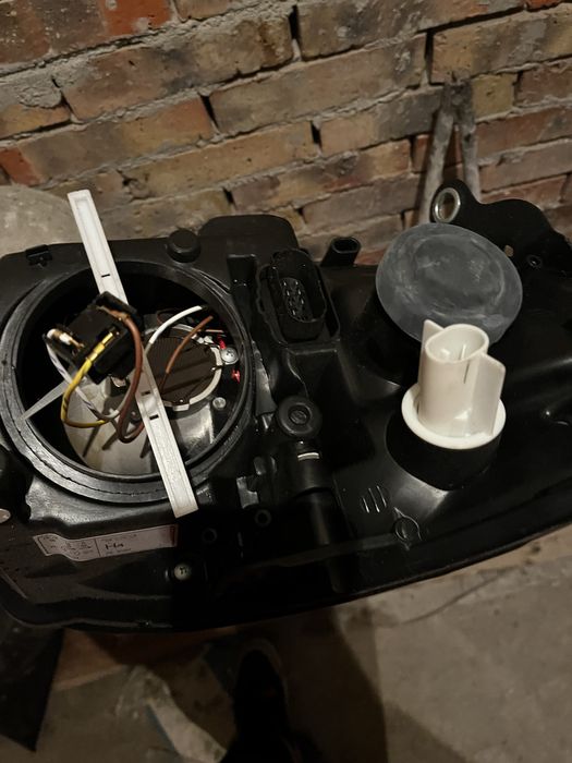 Нов ляв фар Шкода Фабия 2