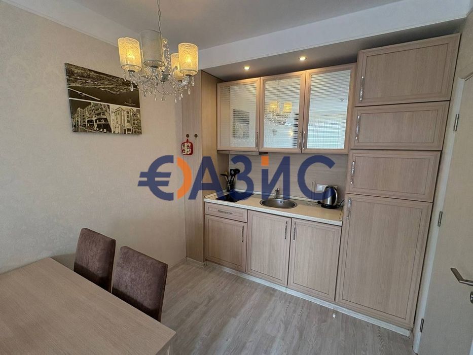Продава се Двустаен апартамент в к.к. Слънчев бряг - 48 кв.м за 1052 €/кв.м - Снимка #13