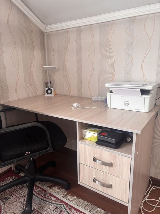 шкаф,парта кресло в подарок