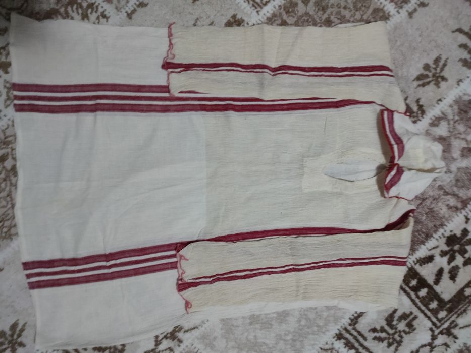 Ръчно тъкани дамски ризи