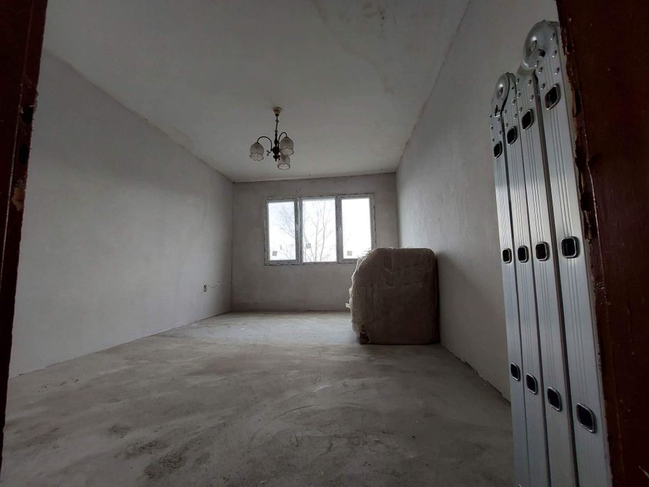 Продава се Двустаен апартамент в Омуртаг - 55 кв.м за 556 €/кв.м - Снимка #8